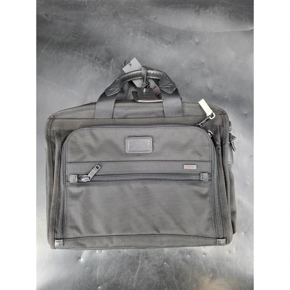 Tumi T-Pass Organizer Brief Expandable Laptop Bag Black‎ Style 026531DH