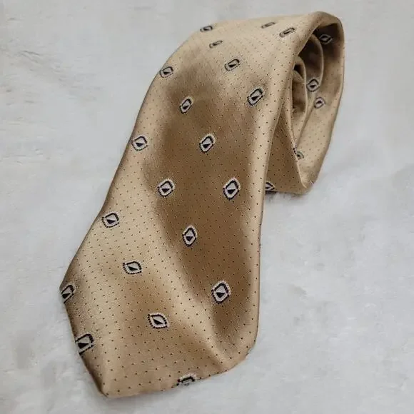VTG 70s Golden Clasp by Prince Consort Gold Wide Kipper Polyester Point Neck Tie