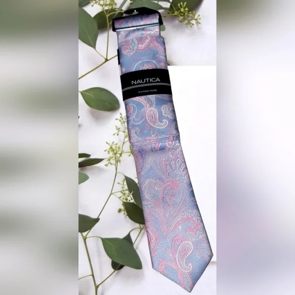Nautica Tie & Pocket Square Combo