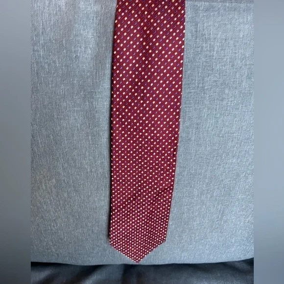 Jos A Banks Red Silk Dress Neck Paisley Tie