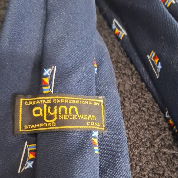 Vintage Allyn 