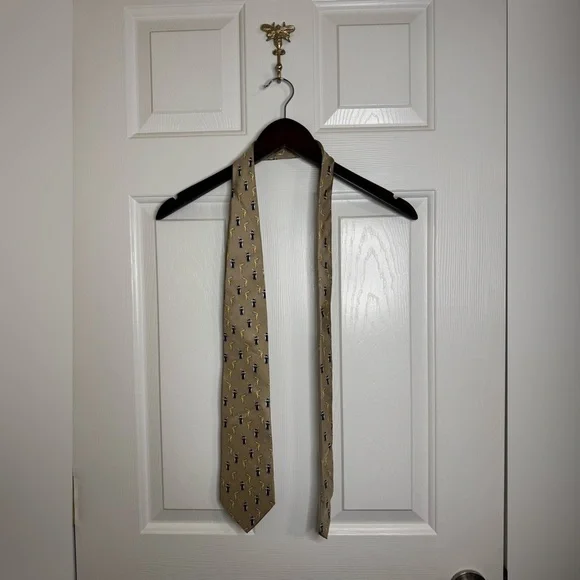 ALYNN, golf necktie, excellent used condition, “An Easy Putt”