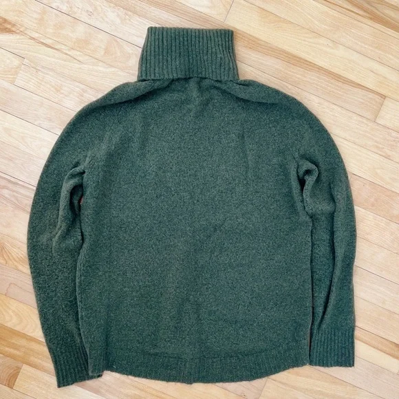 J. Crew Green Turtleneck Sweater - Size XS