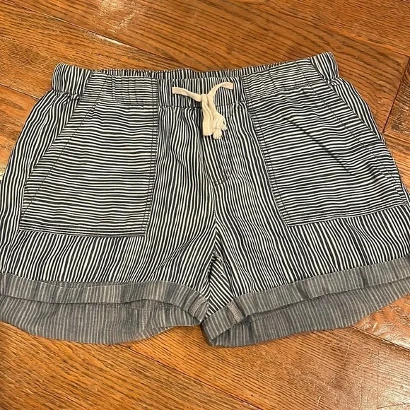Miami Flowy Striped Drawstring Waist Shorts Blue and White Size small