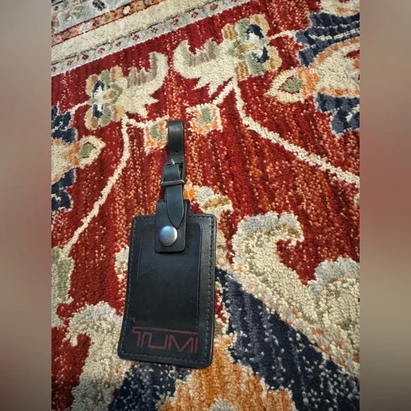 Tumi Luggage Tag Black Leather