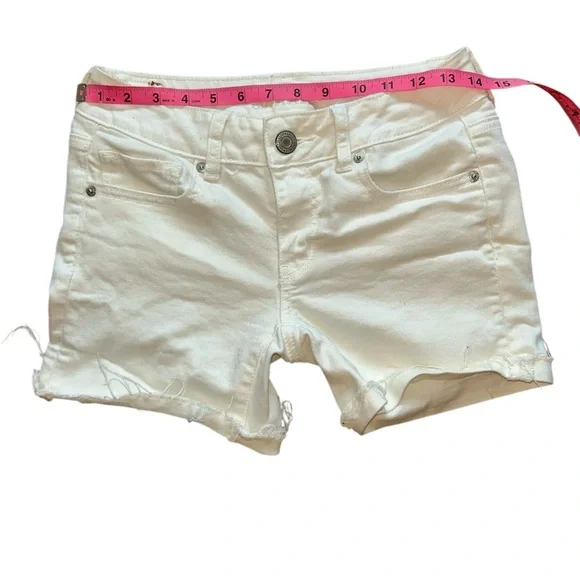 American Eagle Outfiters Women's White Denim Shorts Sz: 2/14