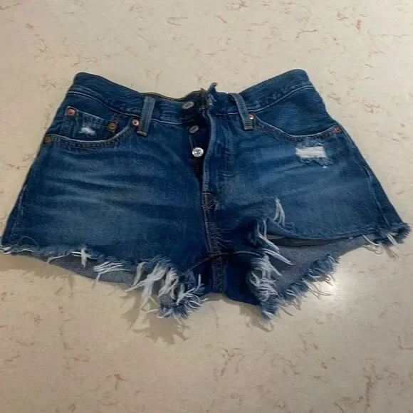 Levi’s short cutoff frayed denim shorts button fly SZ /4