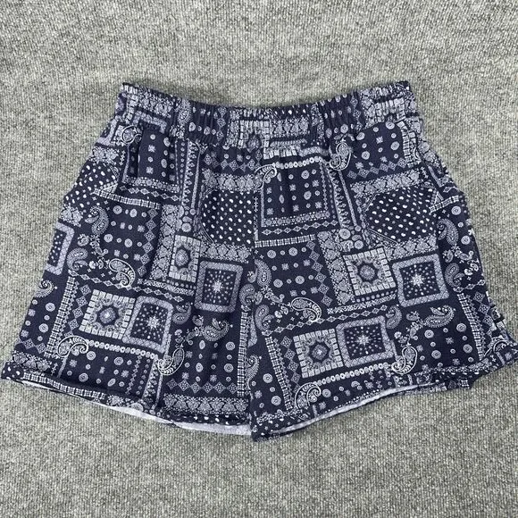 Almost‎ Famous Shorts Women's Size 2X Elastic Waist Stretch Fleece Pockets