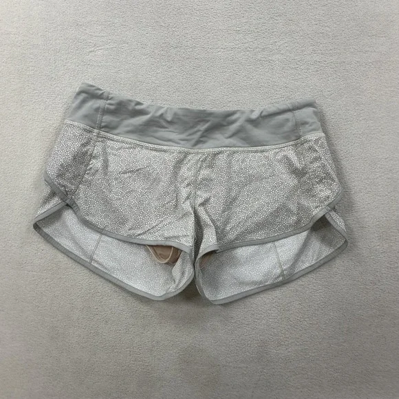 Lululemon Shorts Womens 8 Gray White Speed Up Shorts Running Built-In Liner Gym