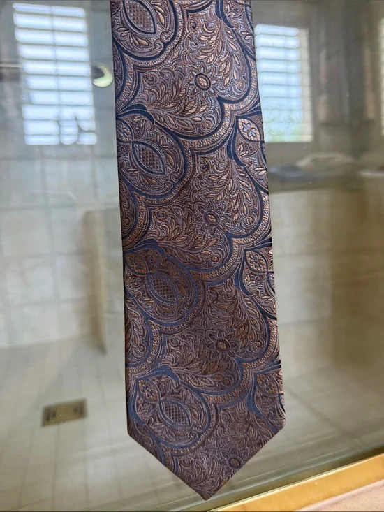 Gucci bronze Paisley Silk Tie with black and Gold Accents