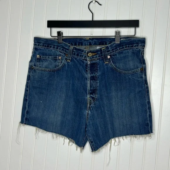 Levi’s Y2K Ryan Low Slung Loose Straight Cut Off Button Fly Shorts Size 34