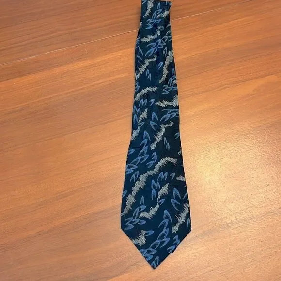Giorgio Armani silk blue black tie