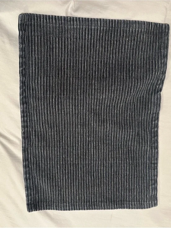 Crate & Barrel placemat/ charcoal set of 4