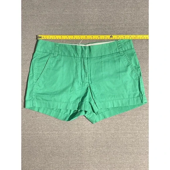J.Crew Chino Broken In Green Shorts Womens Size 2 Preppy Casual Summer Classic
