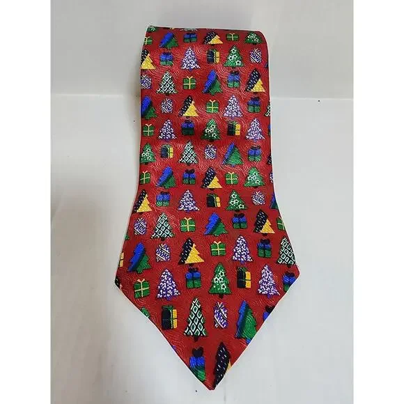 Men's 100% Silk St. Nick's Tie Shop Christmas Tree Tie Holiday Festive