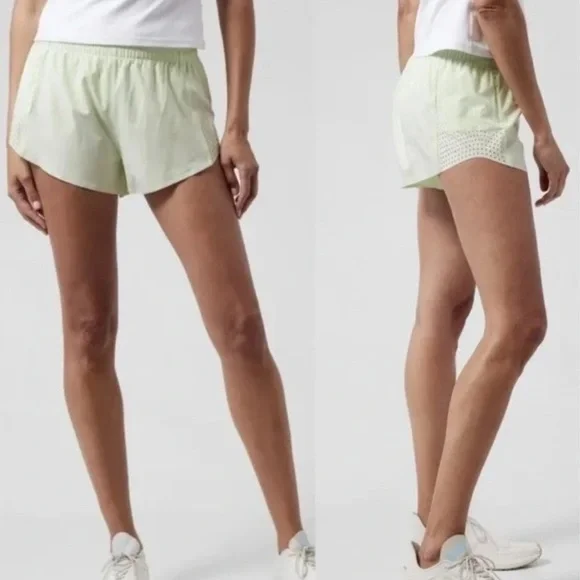 Athleta| EUC Calypso Green Hustle 3” Athletic Shorts in Size Small