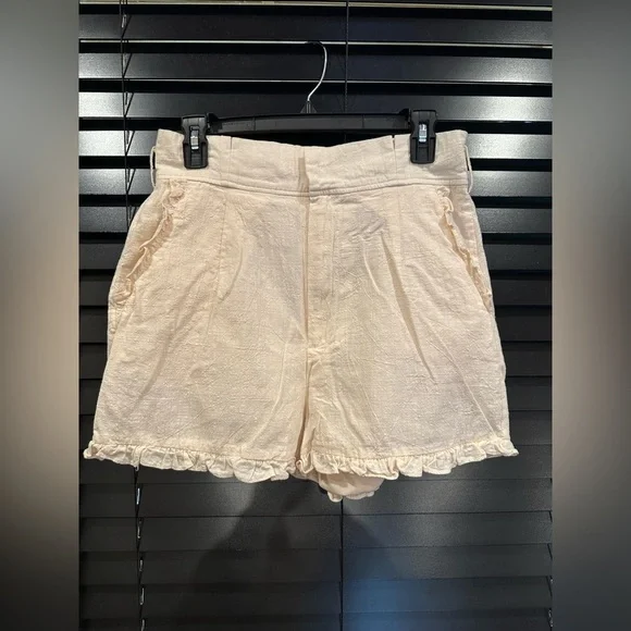 EUC VINTAGE CREAM high waist shorts side pockets