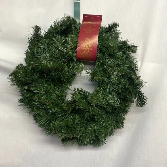 C Designer Series Wreath 24