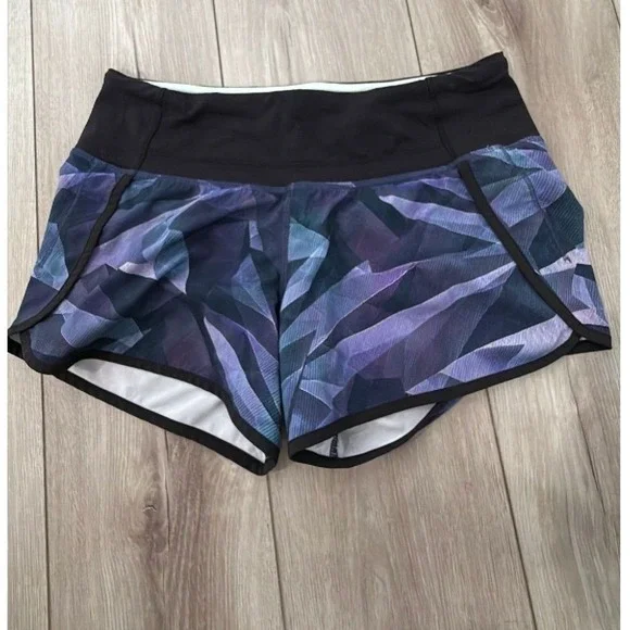Lululemon Speed Short Size 4 Purple Blue Geometric Print Running Shorts