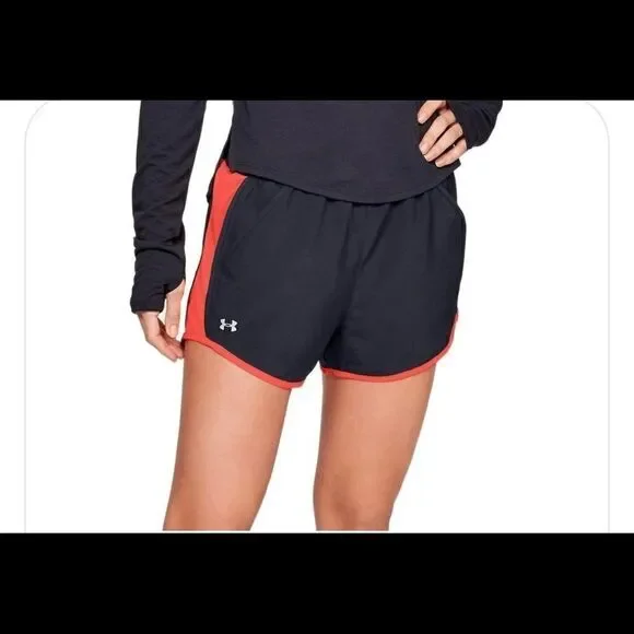 Under Armour fly by 2.0 shorts sz medium