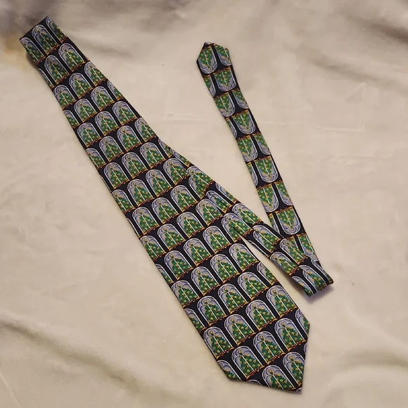Men's HOLIDAYS By MMG, Christmas, Stylish Festive Christmas Tree Patterned Tie
