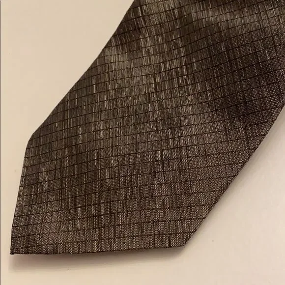 Van Heusen Tie Brown Satin 100% Silk