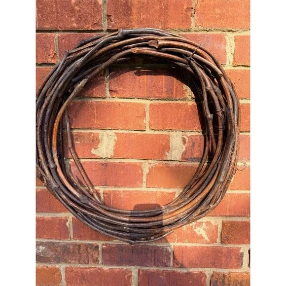 Natural Grapevine Wreath, 18” 2.2In
