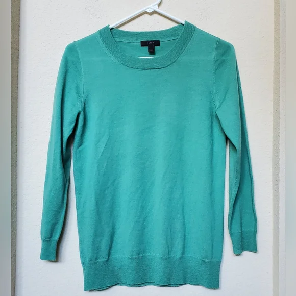 J. Crew Women's Crew Neck Wool Sweater. Size Small