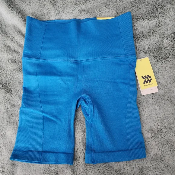 All in Motion Women’s Seamless High-Rise Core Bike Shorts Blue 6