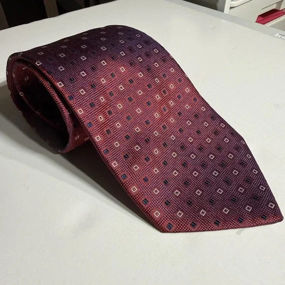 Bruno Piattelli Men's 100% Silk Tie Classic Length Red‎ W/blue& White Squares