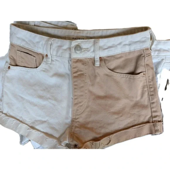 Pacsun Junior's Shorts Size 26 Mom Shorts Cream & Beige With Pockets Denim