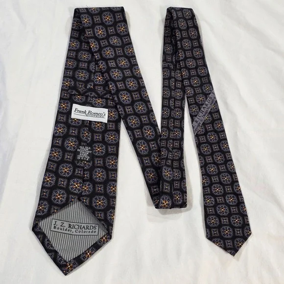 J.Z. RICHARDS Silk Jacquard Necktie Geometric Pattern Black Blue‎ Yellow Mens