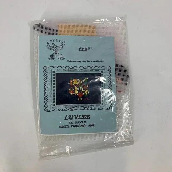 Luvlee #886 Vegetable Fruits‎ Flowers Cross Stitch Wall Hanging