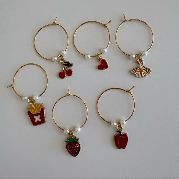 Set of 6 Wine Glass Charms Markers