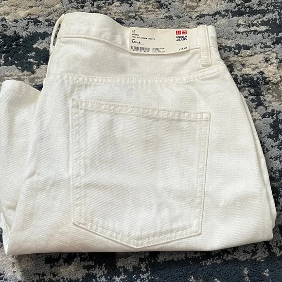 NWT Uniqlo Womwns High Rise Denim White Shorts