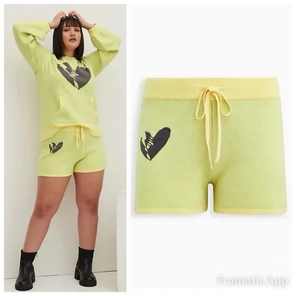 TORRID Sweater Shorts Luxe Cozy Lovesick Bolt Yellow woman’s size 2X NWT