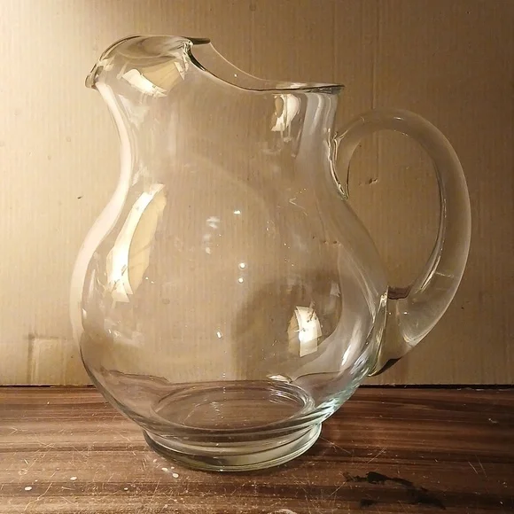 Vintage LIBBEY Crisa Ckear Glass Pitcher