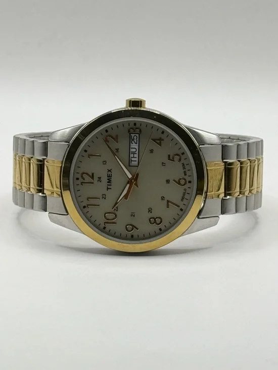 Timex Men's Classic Stainless Steel Two-Tone Indiglo Day/Date T2M935 (New Batt)