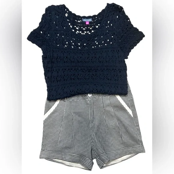 The Hanger Brand Black & Cream Ivory tan Houndstooth Cuff Shorts Medium Pleats