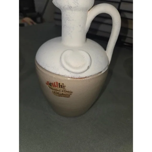 Vintage Ye Whisky Donald Fisher Ltd Edinburgh Scotland Ceramic Jug Bottle 8.5