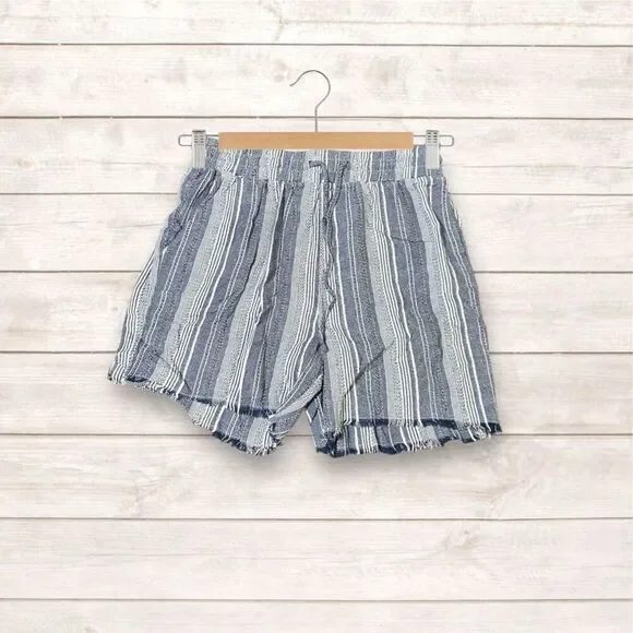 Royalty for me woman’s linen lounge shorts with frayed hem