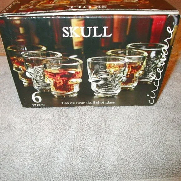 Glass Skull Shot Glasses Set Of 6 Gothic Punk Halloween Party Emo Man Cave NEW
