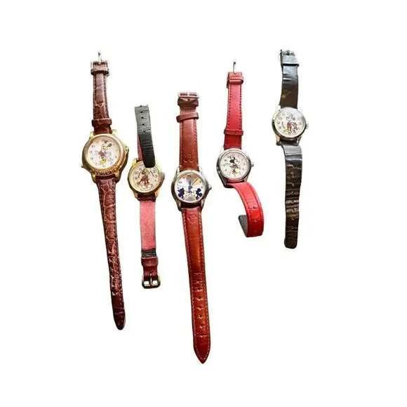 Lot of 5 Mickey Mouse Minnie Mouse Vintage watches unknown if working