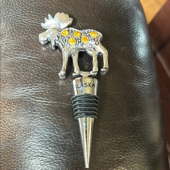 Alaska Moose Wine Stopper - Silver and Gold