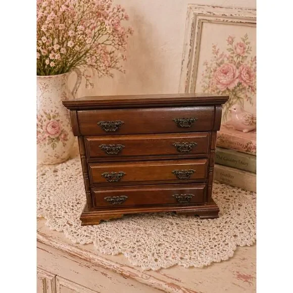 Vintage MCM Musical Jewelry Box 11