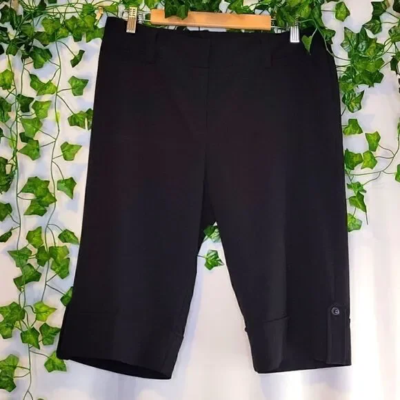 B. Works. Byer California. Classy Shorts. Size 13. EUC