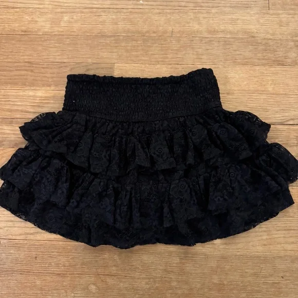 Sweet Society black ruffle lace mini skort size XS b17
