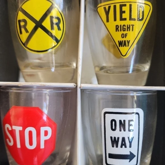 Anchor Hocking Vintage Road Sign Shot Glasses Stop RR Crossing (4) IN BOX, EUC