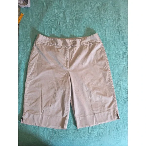 Talbots Womens Khaki Tan Stretch Chino Bermuda Shorts Size 16 Cotton Blend