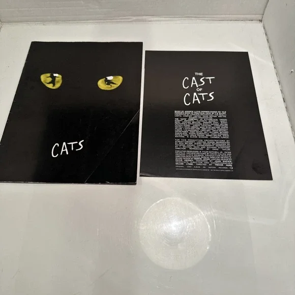 1981 CATS Theater Souvenir Program Andrew Lloyd Webber Plus The Cast Of Cats‎